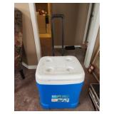 Igloo ice cube cooler