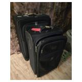 Lot of 2 suitcases