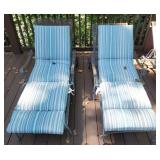 Pair of Iron Patio Lounge Chairs w Cushion
