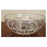 Decorative glass bowl