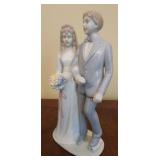 Moso Jacob porcelain groom and bride topper