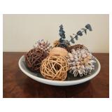 Beautiful bowl with decor balls