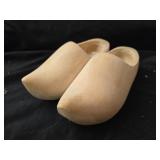 Pair of Holland 21cm wood shoes