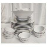 25 pcs of Florentine fine China