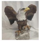 Seizan eagle statue