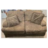 Green Upholstered Love Seat & Throw Pillows