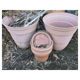 Small Lot of Misc Plastic Flower Pots