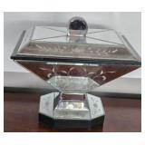 Beautiful Mirrored Piece with Lid