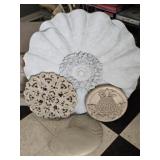 Lot of 4 Decorative Pieces
