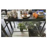 Metal rolling table
