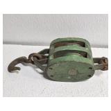 Vintage Green U W Boat Pulley
