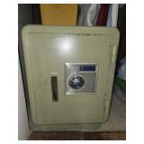 Vintage extremely heavy sentry safe NO CODE