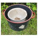 2 large pots