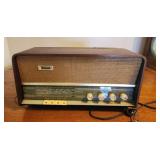 Vintage norelco radio unable to test