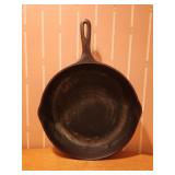 Vintage #10 Cast Iron Skillet