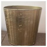 Small bass trashcan
