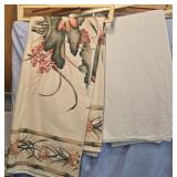 Lot of 2 vintage tablecloths