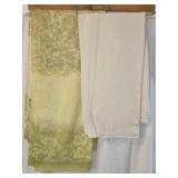 Lot of 2 Vintage Tablecloth Linens
