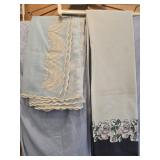 Lot of  vintage tablecloth & curtain