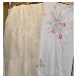 Lot of 2 vintage tablecloths