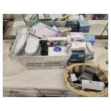 Estate lot of bathroom items