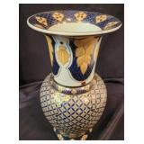Royal Regency Beautiful Porcelain Vase