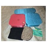 Lot of jewlery holders