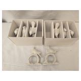 Set of 8 porcelain napkin rings
