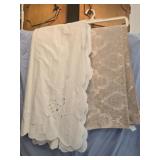 Lot of 2 vintage tablecloths