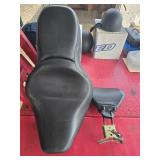 2003 ultra classic Harley Davidson seat