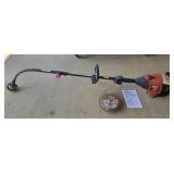 Craftsman 32cc gasoline weedwacker with manual