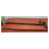 2 metal crow bars