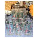 Set of 11 Mistletoe Berries Christmas Glasses