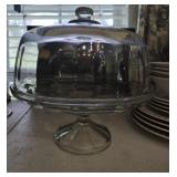 Glass cake plate with lid