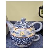 Temptations coffee pot and cup