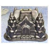Metal Nordic Ware Castle Style Bundt Pan