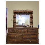 Oak wood 2 piece 7 drawer dresser with mirror
