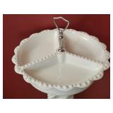 White bubble party plate