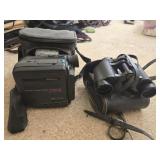 Lot of a video camera and binoculars