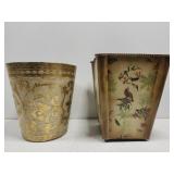 Lot of 2 trash cans