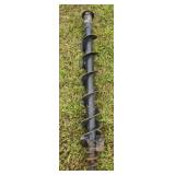Hole digger farm implement