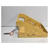 CAS yellow metal item