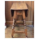 Vintage Wooden Drop Leaf Accent Table w Drawer