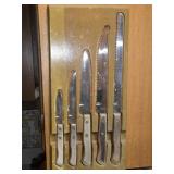 Wood Plaque w Stainless Steel Magnetic Knives