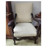 Victorian STYLE BEAUTIFUL CHAIRR cream color