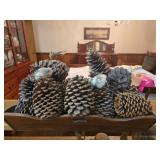 Wood tray with pinecones