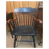 Universitas Dukiana Arm Chair
