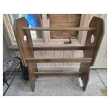 Wood quilt rack