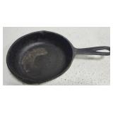 Cast iron pan