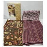 2 table clothes 2sets of 6 place mats